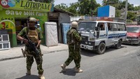 Pasukan tersebut diminta oleh pemerintahan Haiti sebelumnya pada tahun 2022, namun geng-geng tersebut telah bersatu di bawah aliansi yang sama dan mengambil alih sebagian besar ibu kota.