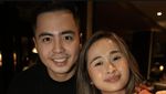 Romantisnya Gritte Agatha dan Suami Saat Makan di Kapal