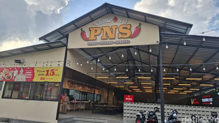 Sambal Tempong PNS Pedas Nikmat! Sambal Tempong Racikan Tanboy Kun yang Lagi Viral