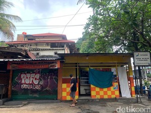 Pegawai Cerita Kepanikan Saat Warteg di Duren Tiga Jaksel Terbakar