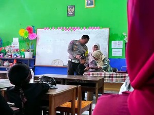 6 Fakta Haru Ilham Minta Ditemani Polisi Ambil Rapor di Bandung