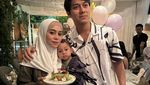 Serunya Lesti Kejora Saat Makan Bakso hingga Potong Nasi Tumpeng