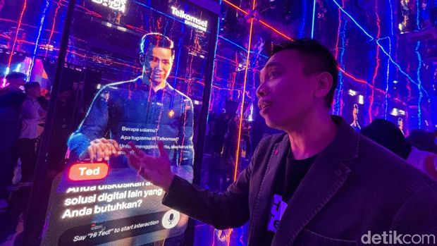 Telkomsel memperkenalkan asisten virtual baru bernama Ted.