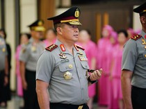 Naik Pangkat, Agung Setya Sandang Pangkat Komjen