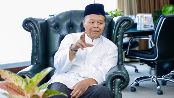 Wakil Ketua MPR RI Hidayat Nur Wahid (HNW)