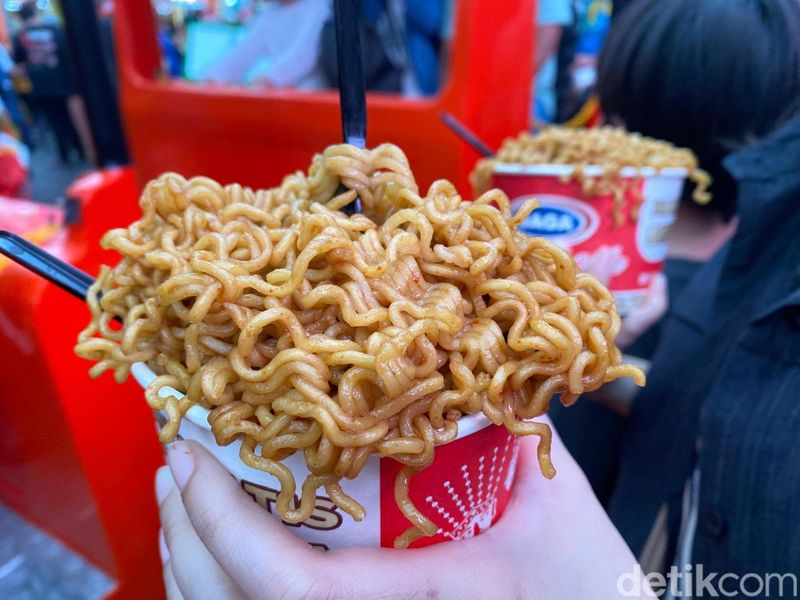Yuk Borong! Mampir ke PRJ 2024 Bisa Beli Jajanan Viral ini