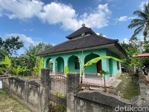 Duduk Perkara Ahli Waris Segel Musala di Lombok