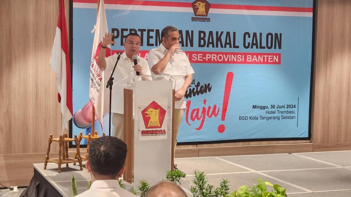 Ketua Harian Partai Gerindra, Sufmi Dasco Ahmad, dan Sekjen Gerindra, Ahmad Muzani.