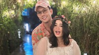 Denny Sumargo dan Olivia Sumargo tengah menyambut kelahiran anak perempuannya. Kelahiran tersebut diperkirakan terjadi pada pertengahan Juli 2024. Foto: Instagram @dennysumargo / @oliviasumargo