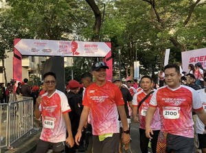 Ganjar hingga Politikus PDIP Ramaikan Soekarno Run di Gelora Bung Karno