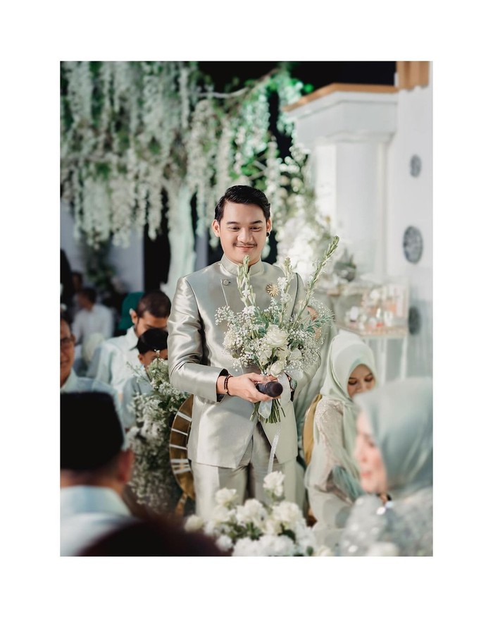 Momen lamaran Happy Asmara dan Gilga Sahid.