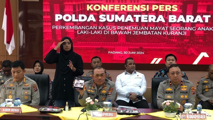 Kapolda Sumatera Barat Irjen Suharyono. (M. Afdal Afrianto/detikSumut)