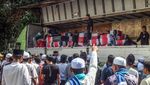 Momen Haru Jemaah Haji Kembali Bertemu Keluarga