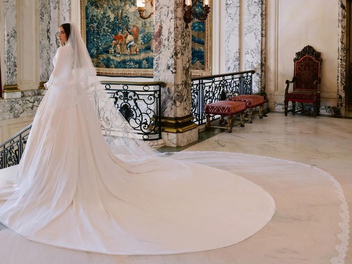 Olivia Culpo Menikah.