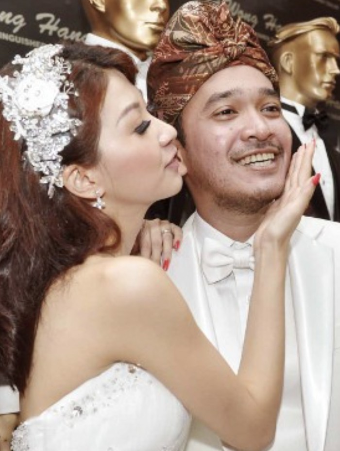 Pernikahan mewah artis yang berakhir cerai Pernikahan mewah artis yang berakhir cerai