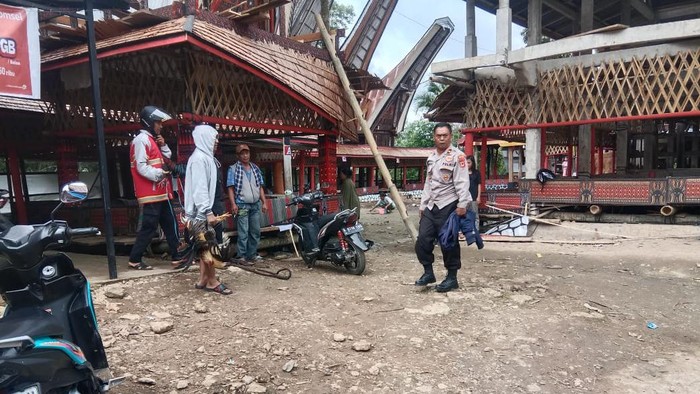 Polisi di Toraja Utara menggerebek arena judi sabung ayam. Dokumen Istimewa