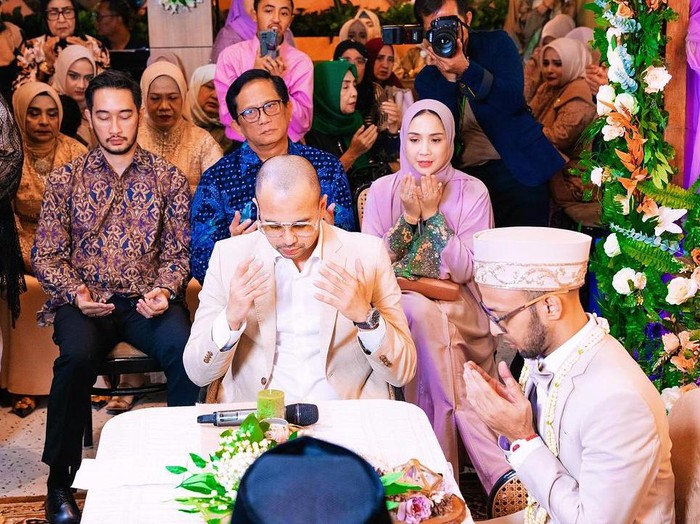 Raffi Ahmad dan Nagita Slavina biayai pernikahan karyawan.