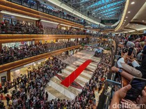 Sirkus di Mal Ramaikan Masa Libur Sekolah