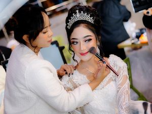 Asah Keterampilan dengan Usaha dan Kreativitas Make Up Wedding