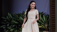 Usaha Ayu Ting Ting Kuatkan Keluarga Setelah Ditinggalkan Keponakan