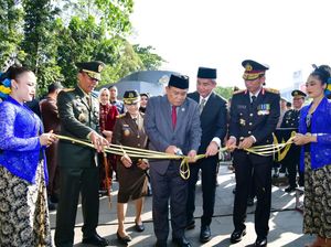 Bey Machmudin Hadiri Peringatan HUT Ke-78 Bhayangkara Tingkat Polda Jabar