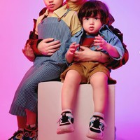 Setelah menikah dengan Roger Danuarta pada 17 Agustus 2019, Cut Meyriska dikaruniai 2 putra yang tampan. Karena paras rupawan yang dimiliki, keluarga Cut Meyriska dan Roger pun kerap dapat sebutan keluarga good looking. Foto: Instagram/@cutratumeyriska