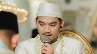Akhirnya setelah satu minggu menikah, Gilga Sahid baru mengunggah foto saat dirinya ijab kabul. Foto diunggah di akun Instagram terverifikasinya. Foto: dok. Instagram Gilga Sahid