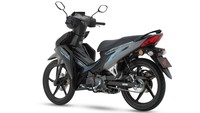 Menariknya lagi, Honda Dash 125 baru tampil lebih canggih berkat penggunaan lampu full LED. Sebelumnya, motor tersebut hanya memakai lampu halogen alias bohlam biasa. Foto: Doc. Honda Malaysia.