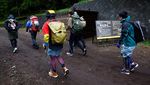 Imbas Lonjakan Turis, Mendaki Gunung Fuji Kini Dipatok Tarif