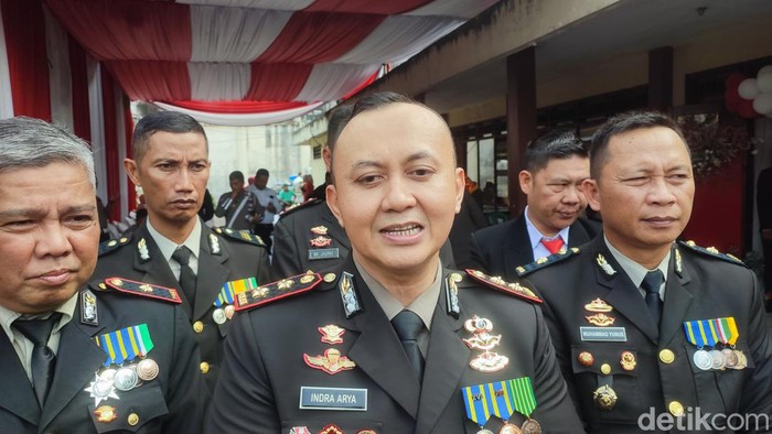 Kapolres Lubuklinggau, AKBP Indra Arya Yudha menyampaikan larangan keras judi online kepada anggota kepolisian. Ia siap memberikan sanksi berat bahkan pemecatan, kepada anggota polisi yang terlibat judi online.