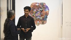 Keren! Kelompok Seniman Muda Yogyakarta Ini Pamerkan Seni Lukis Unik