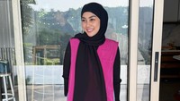 Nisya Ahmad merupakan adik Raffi Ahmad yang juga sudah dikenal luas. Ia merupakan penyanyi dan seorang selebgram dengan lebih dari 4,7 juta followers Instagram. Foto: Instagram nissyaa