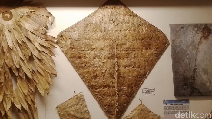 Layang-layang tertua ada di Indonesia, tepatnya di Muna, Sulawesi Tenggara