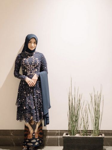 Model Kebaya Kondangan Plus Hijab ala Artis