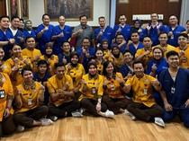 Foto-foto Terkini Prabowo Usai Jalani Operasi Besar Cedera Kaki Kiri