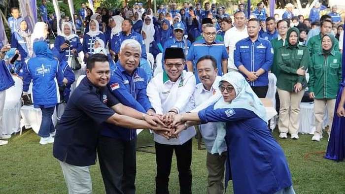 Partai Amanat Nasional (PAN) mendeklarasikan dukungannya kepada Dadang Supriatna.