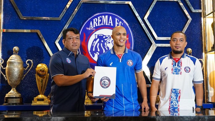 Pemain asing yang baru dikenalkan Arema FC
