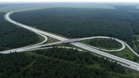 Tol yang dikerjakan oleh PT Hutama Karya Infrastruktur memiliki panjang 57 km.