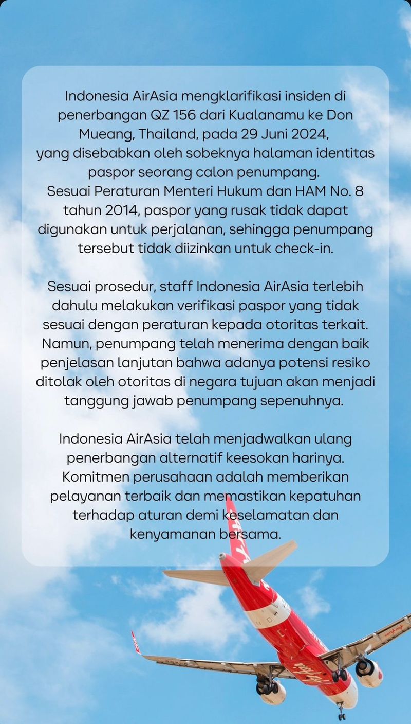 Penjelasan AirAsia dituding persulit penumpang perempuan terbang ke Bangkok gegara paspor lecet.