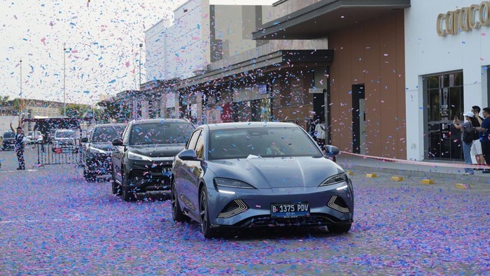 Penyerahan 1.000 Unit Pertama BYD ke Konsumen