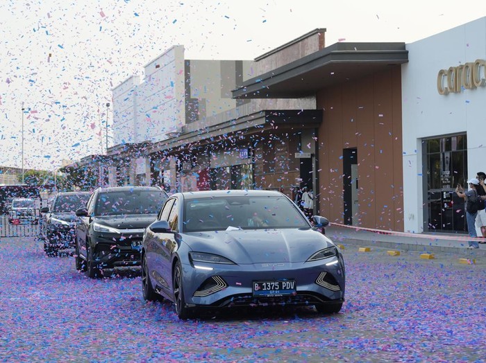 Penyerahan 1.000 Unit Pertama BYD ke Konsumen