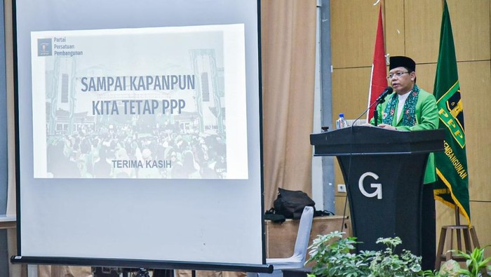 Plt Ketum PPP Mardiono memberikan arahan terhadap kader di Bengkulu