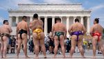 Potret Para Sumo Keliling Washington Mencuri Perhatian Warga