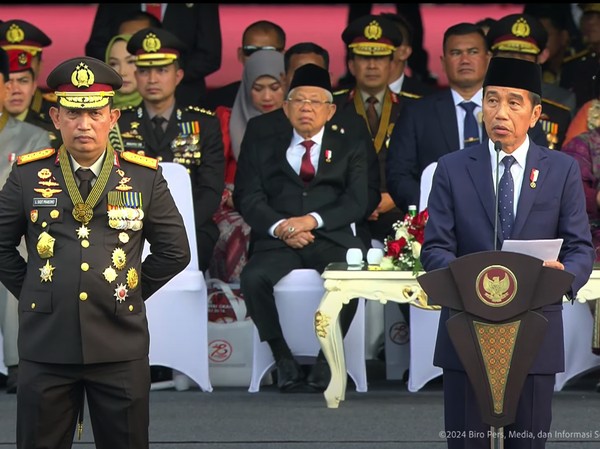 Jokowi Hadiri Peringatan HUT Ke-78 Bhayangkara di Monas