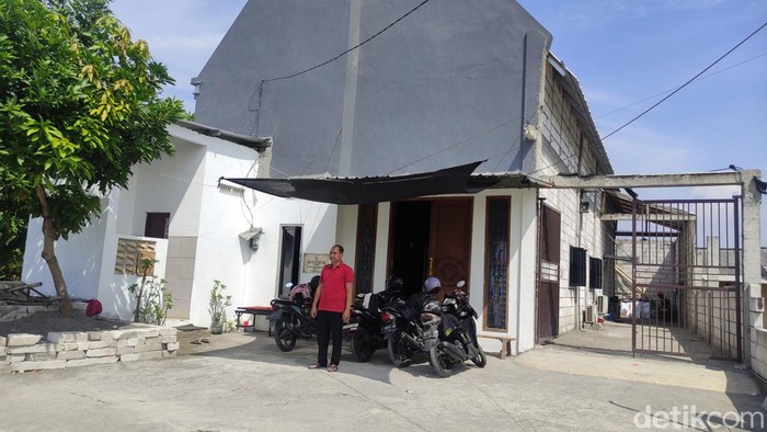 Rumah doa di Tarik, Sidoarjo yang umatnya diminta izin oleh kades sebelum melakukan ibadah