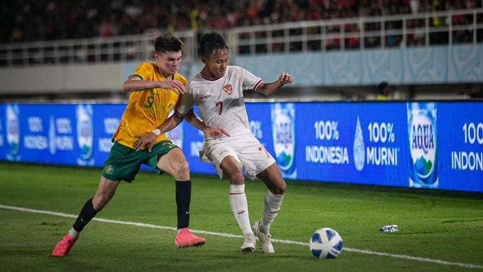 Semifinal Piala AFF U-16 menyajikan duel Indonesia vs Australia di Stadion Manahan, Solo, Senin (1/7/2024) malam WIB.