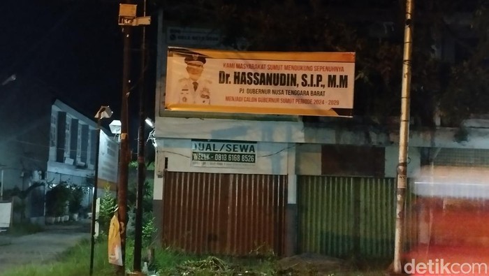 Spanduk dukungan mantan Pj Gubernur Sumut Hassanudin maju Pilgubsu muncul di pinggiran Kota Medan hari ini. (Kartika Sari/detikSumut)