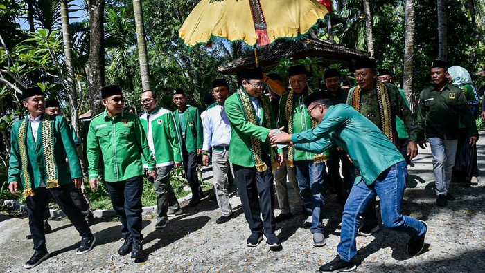 Plt Ketua Umum Partai Persatuan Pembangunan (PPP) Muhamad Mardiono menutup agenda Musyawarah Kerja Wilayah (Mukerwil) DPW PPP Provinsi Lampung di Krui, Kabupaten Pesisir Barat, Lampung, Minggu (30/6/2024).