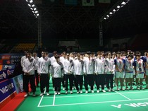 Para Pemain dan Ofisial BAJC Heningkan Cipta untuk Zhang Zhi Jie