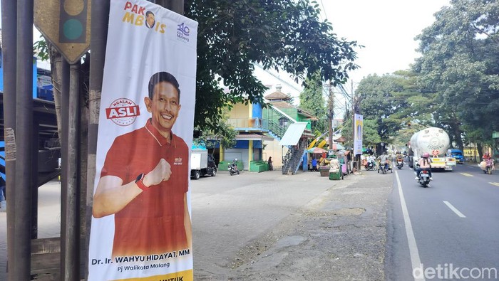 Banner Pj Wali Kota Malang Wahyu Hidayat bertebaran di Kota Malang